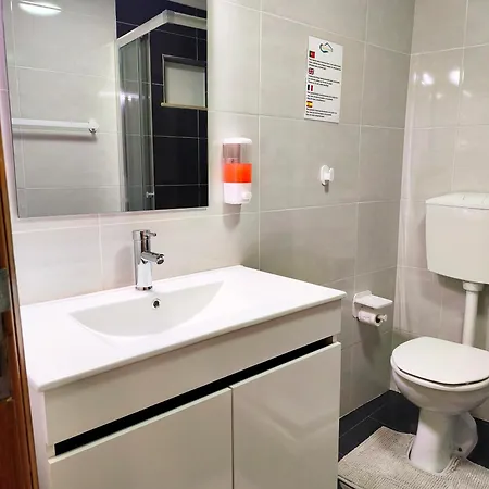 Manelmar O Refúgio * Nazaré