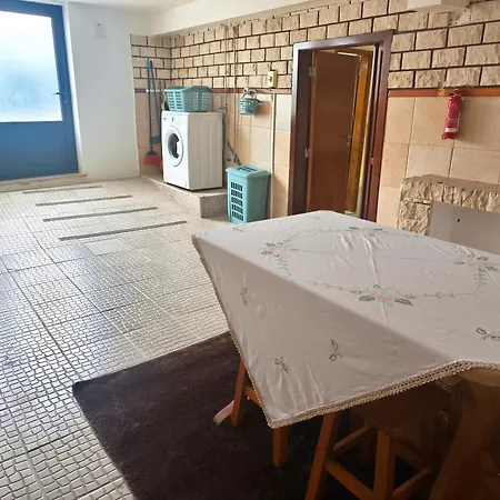 Manelmar O Refúgio * Nazaré